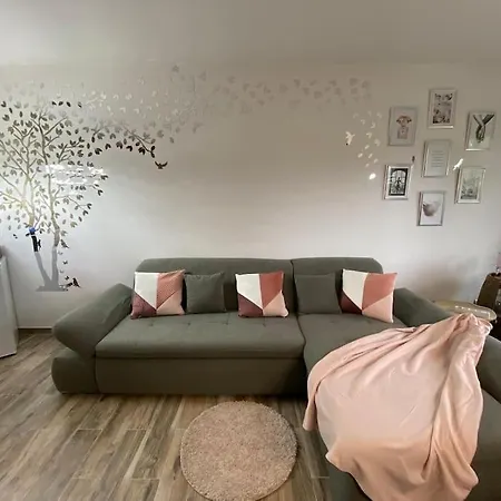 Apartman Ich Komm Aus Dir! *